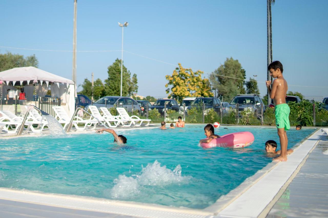 Ciccio Hotel ميسانو ادرياتيكو المظهر الخارجي الصورة